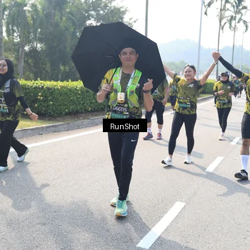 Runner Photo 6940581