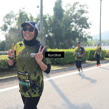Runner Photo 6940593