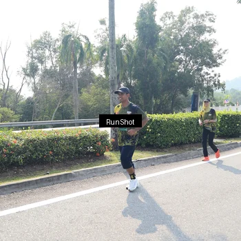 Runner Photo 6940601