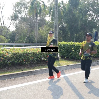 Runner Photo 6940610