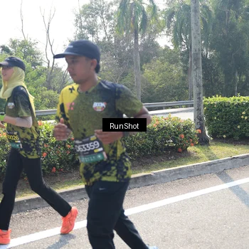 Runner Photo 6940622