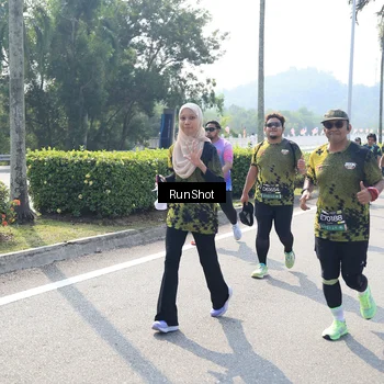 Runner Photo 6940625