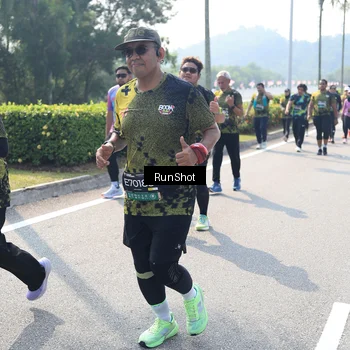 Runner Photo 6940635