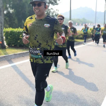 Runner Photo 6940637