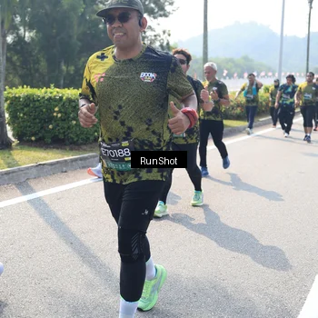 Runner Photo 6940638