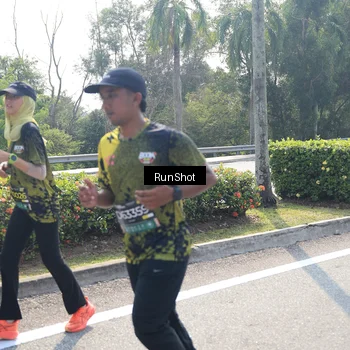 Runner Photo 6940644