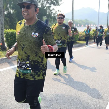 Runner Photo 6940648
