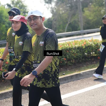 Runner Photo 6940743