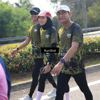 Runner Photo 6940744