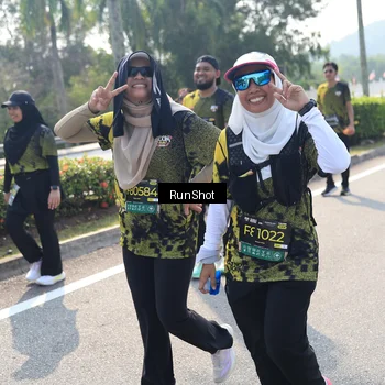 Runner Photo 6940751