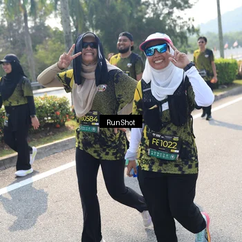Runner Photo 6940757