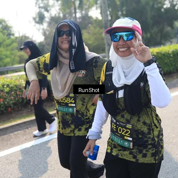 Runner Photo 6940758
