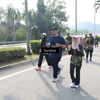 Runner Photo 6940804