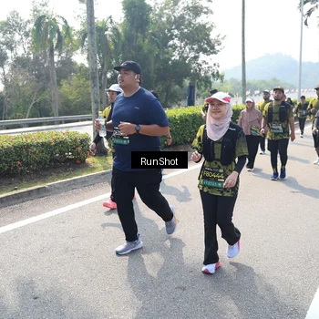 Runner Photo 6940805