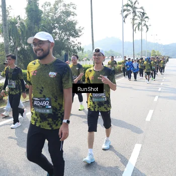 Runner Photo 6940860