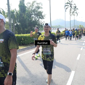 Runner Photo 6940868