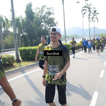 Runner Photo 6940869