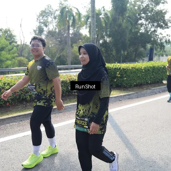 Runner Photo 6940877