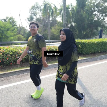 Runner Photo 6940878