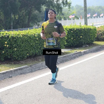 Runner Photo 6940884