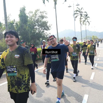 Runner Photo 6940920