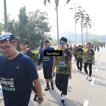 Runner Photo 6940930
