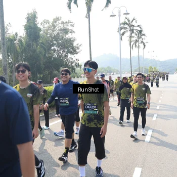 Runner Photo 6940935