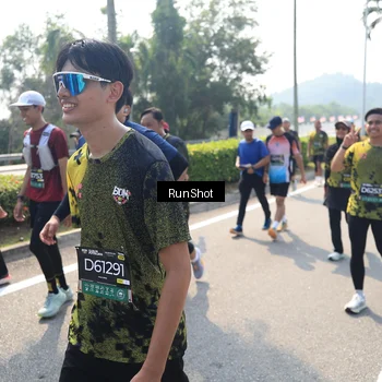 Runner Photo 6940942