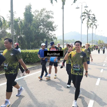 Runner Photo 6940948