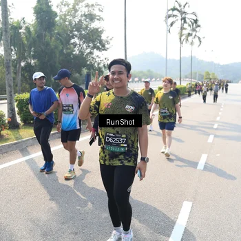Runner Photo 6940950
