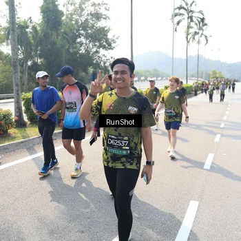 Runner Photo 6940953