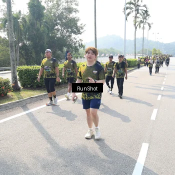 Runner Photo 6940969