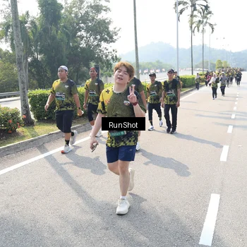 Runner Photo 6940973