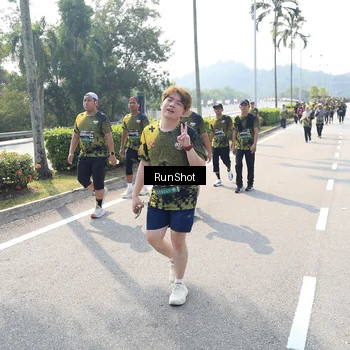 Runner Photo 6940974