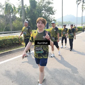 Runner Photo 6940979