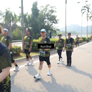 Runner Photo 6940986