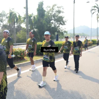 Runner Photo 6940988