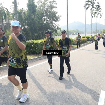Runner Photo 6940992