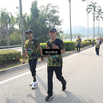 Runner Photo 6940999