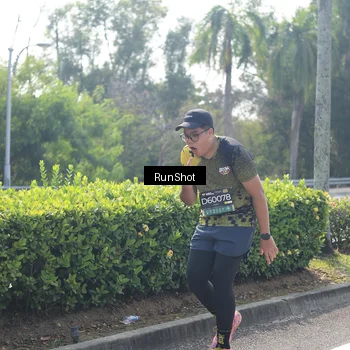 Runner Photo 6941021