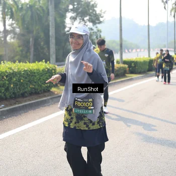 Runner Photo 6941034