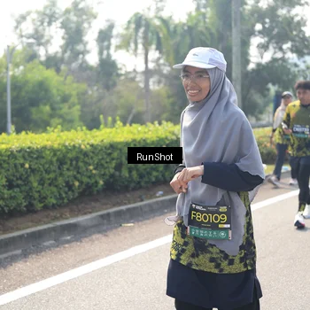 Runner Photo 6941037