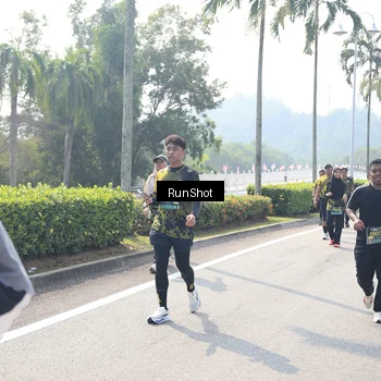 Runner Photo 6941043