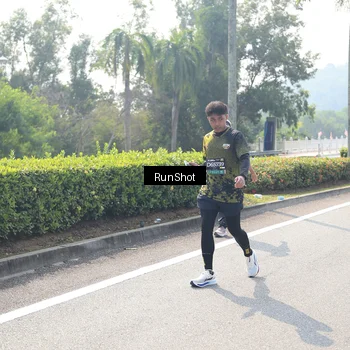 Runner Photo 6941048