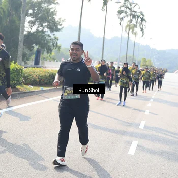 Runner Photo 6941052