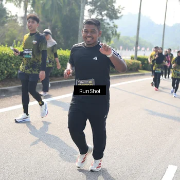 Runner Photo 6941054