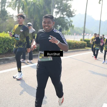 Runner Photo 6941056