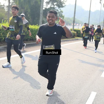 Runner Photo 6941061