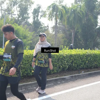 Runner Photo 6941068