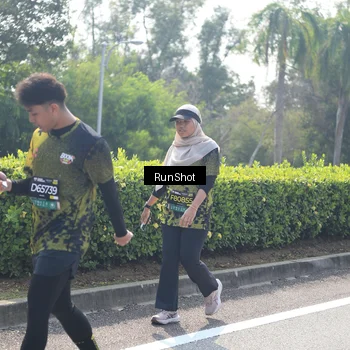 Runner Photo 6941070